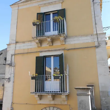 Domus Hyblea Πανσιόν