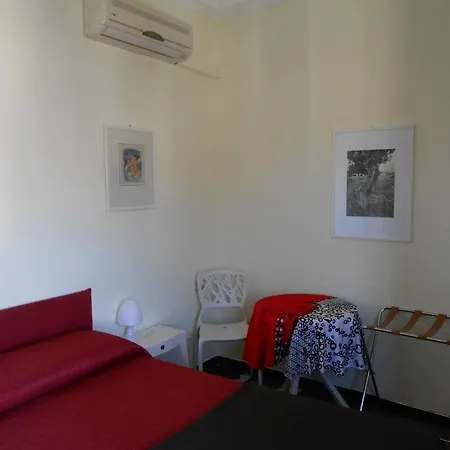 Πανσιόν Domus Hyblea 3*